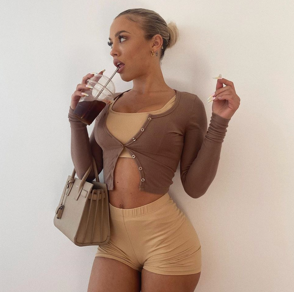 Is Strapless Activewear a Thing Now? Saski Owner Tammy Hembrow